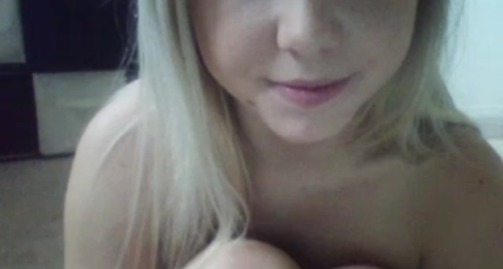 MiniMariah video thumbnail