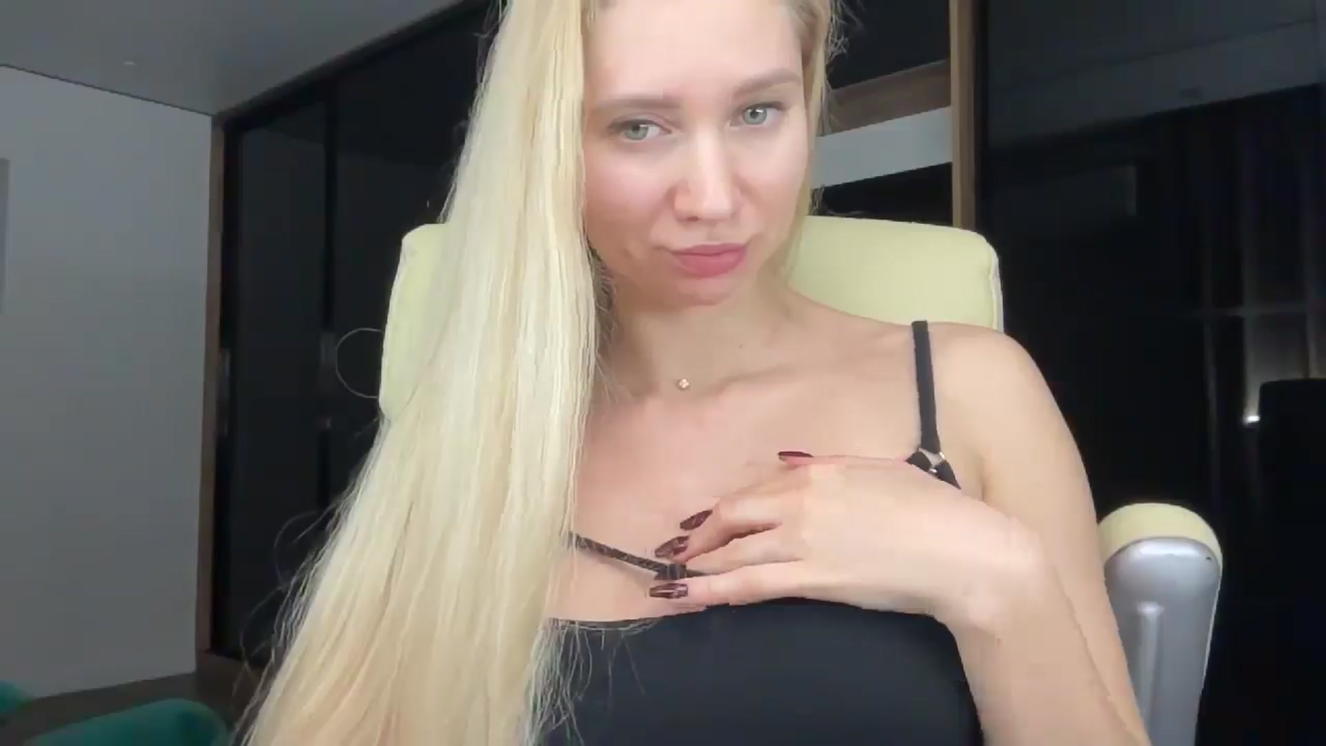 Miss_Sylvia video thumbnail