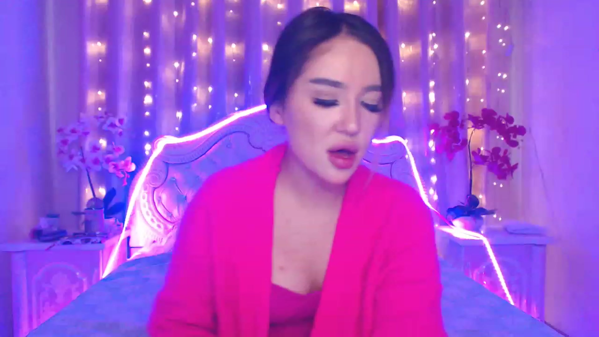 MiraKyong video thumbnail