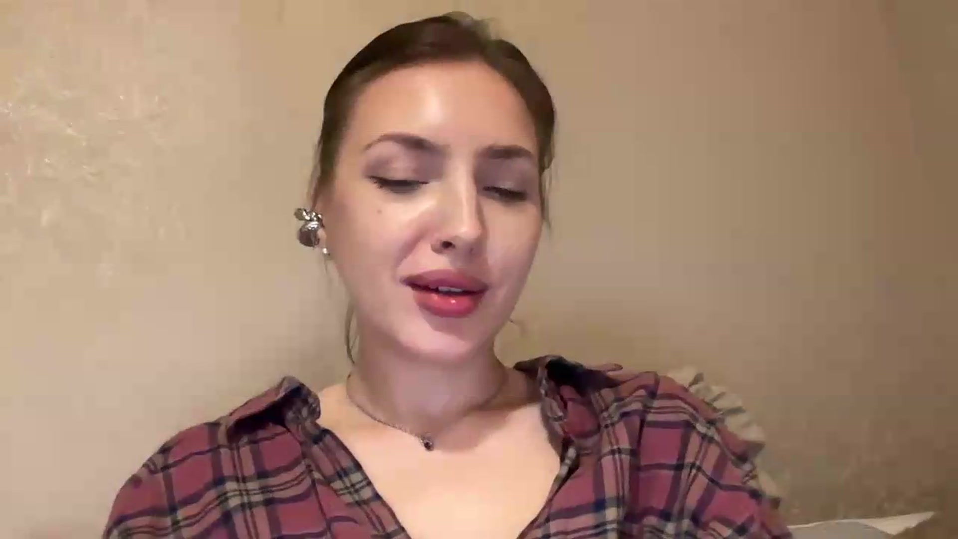 Di_Pearl video thumbnail