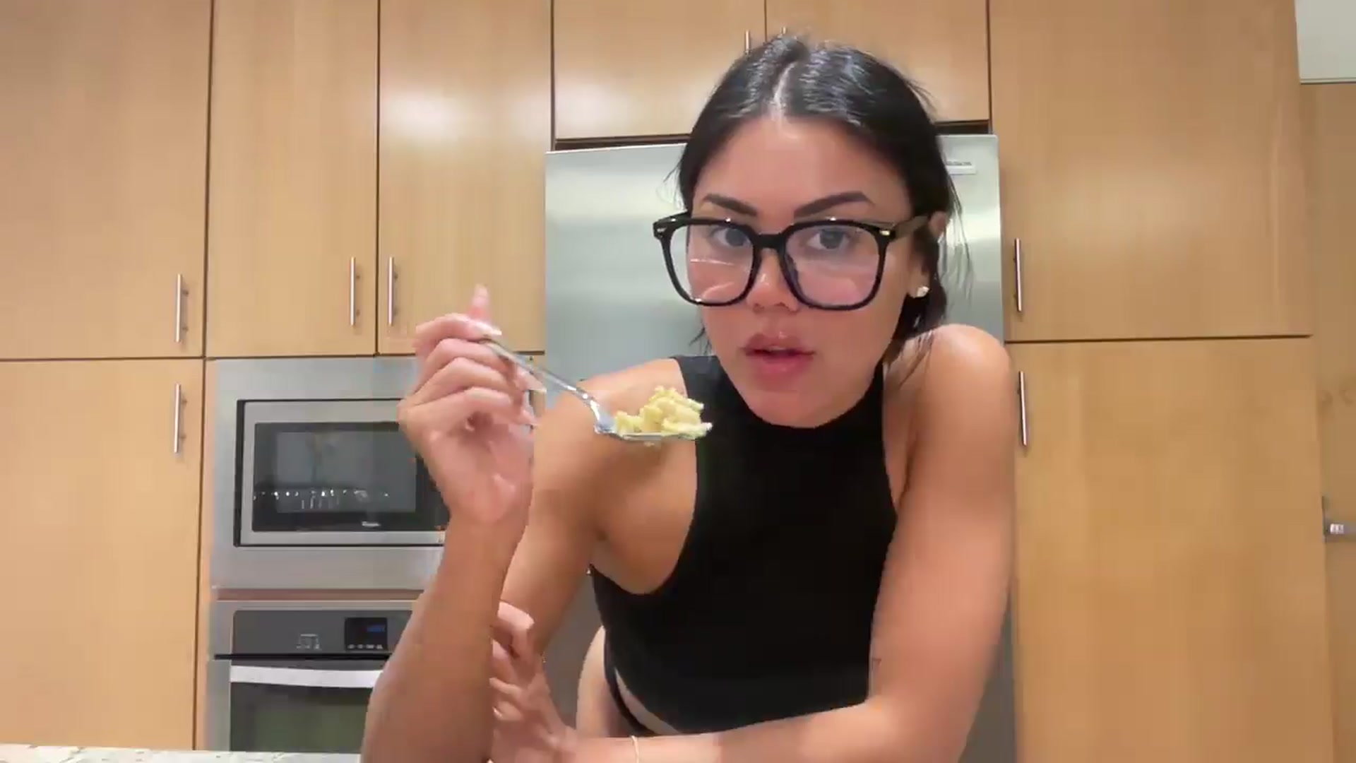 alexzamora video thumbnail