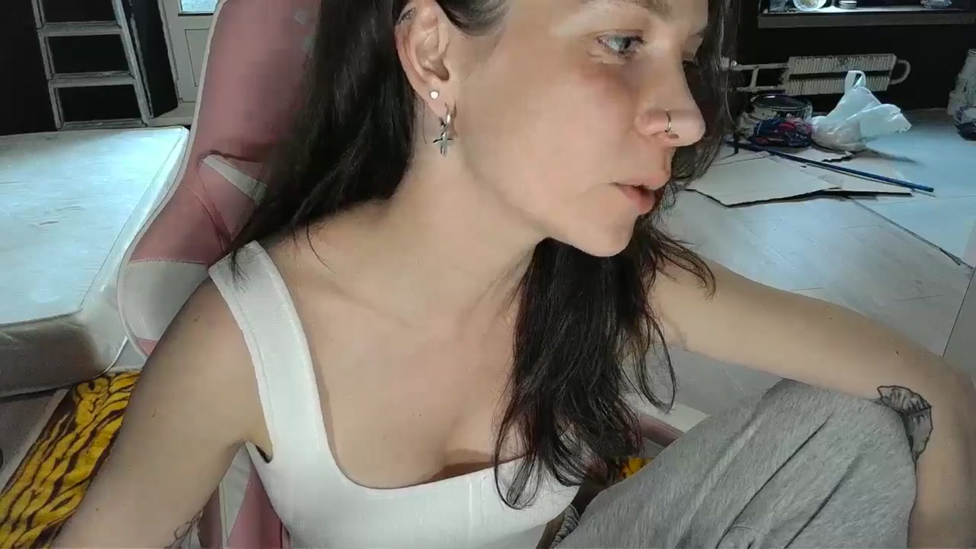 Qi_ra video thumbnail