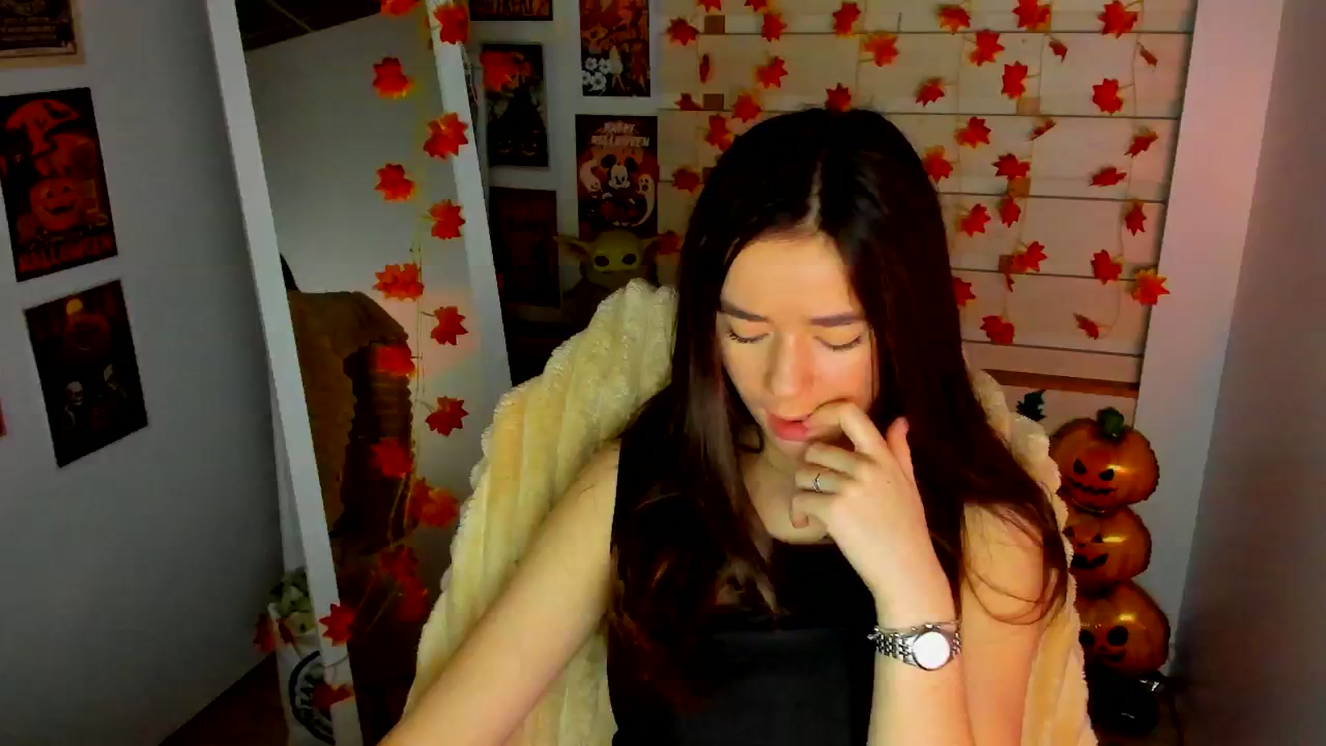 KiraLove video thumbnail
