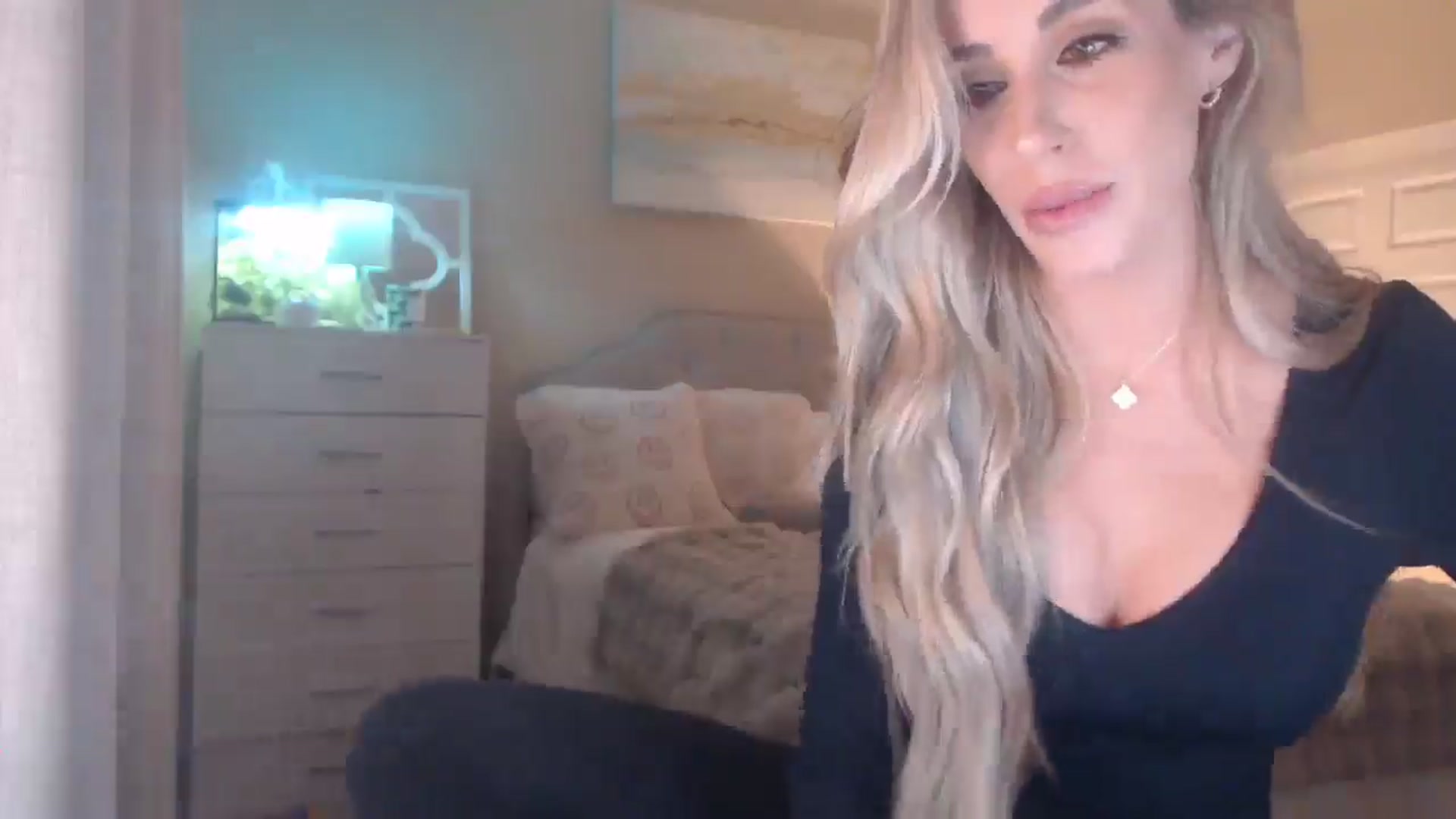 Queen_bambii video thumbnail