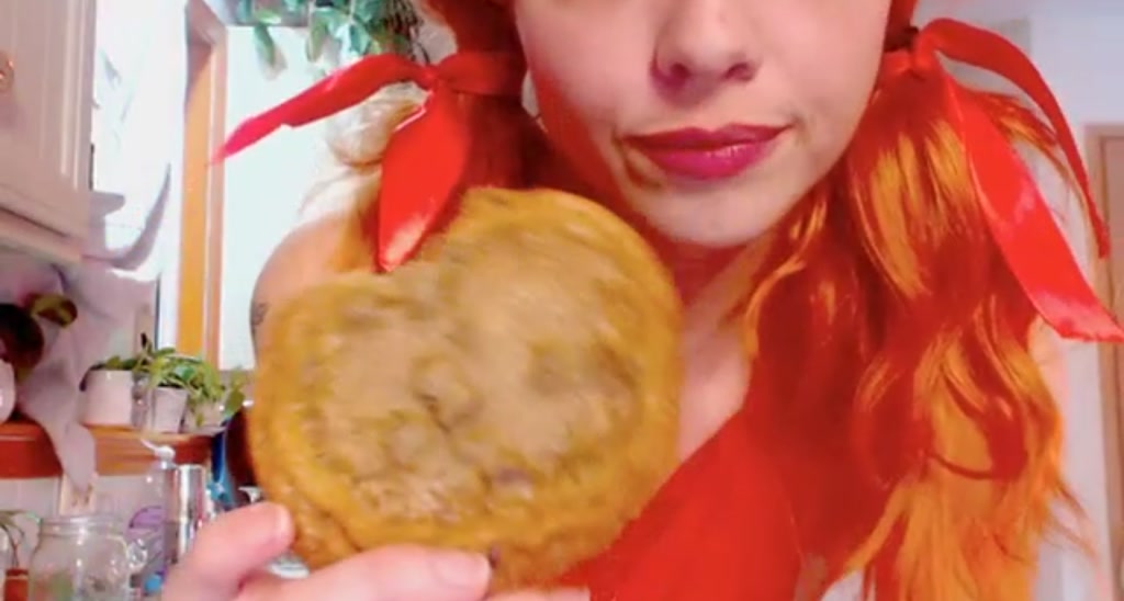 AliceKarina video thumbnail