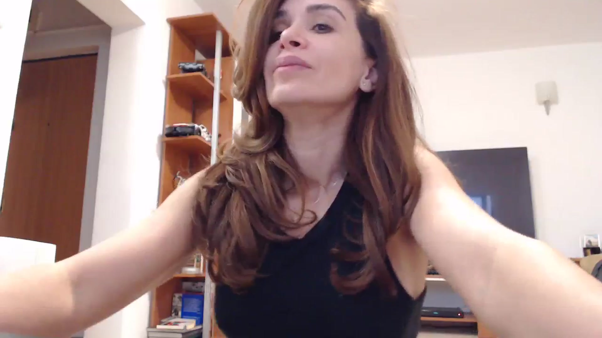 NormalGirl video thumbnail