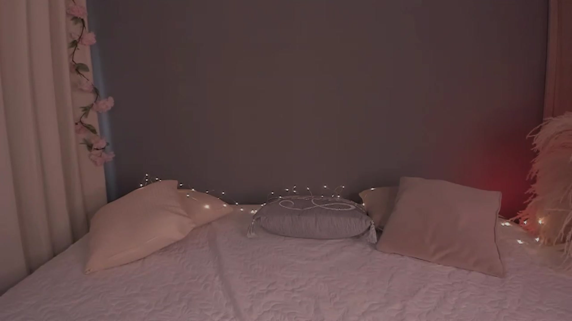 E_v_e_l_y_n_ video thumbnail