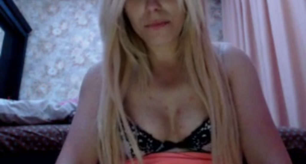 AwesomeBlonde video thumbnail