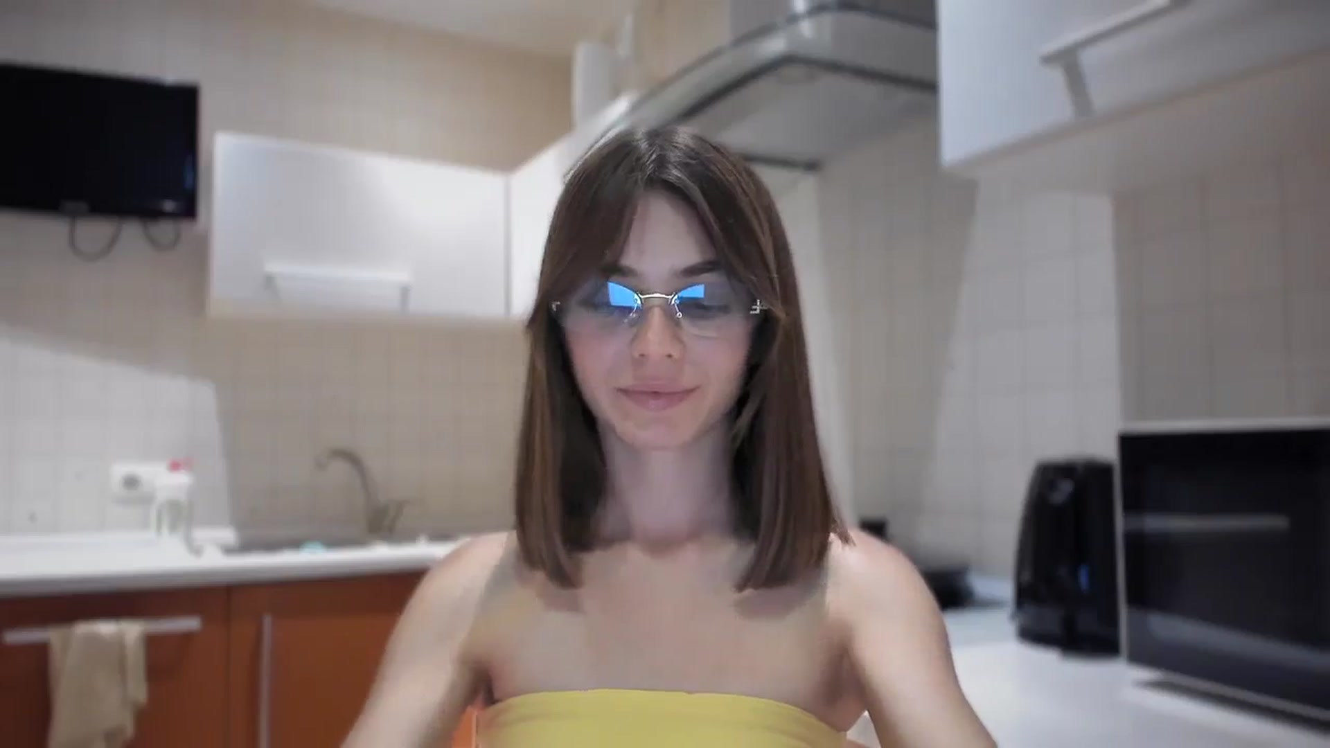 ButterFlyMiss video thumbnail