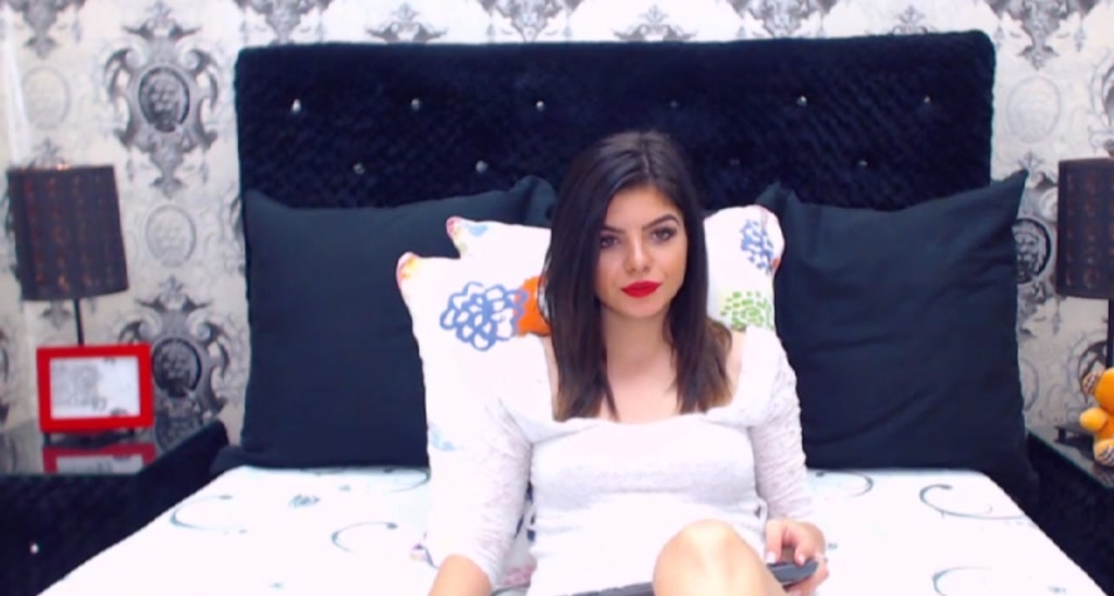 YnnesBronte video thumbnail