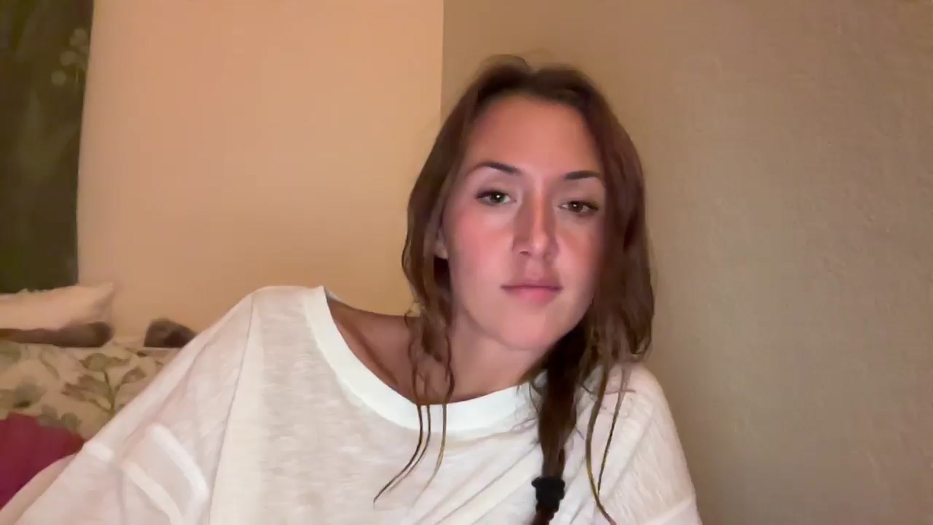 SarahBttrfly video thumbnail