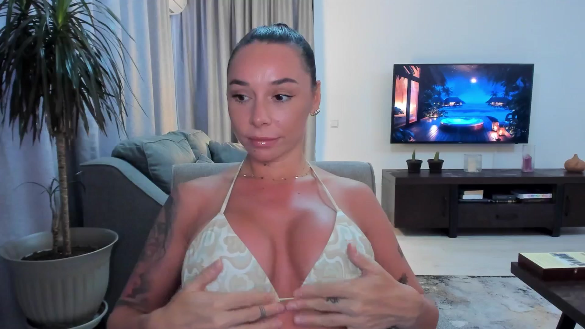 beatricebae video thumbnail