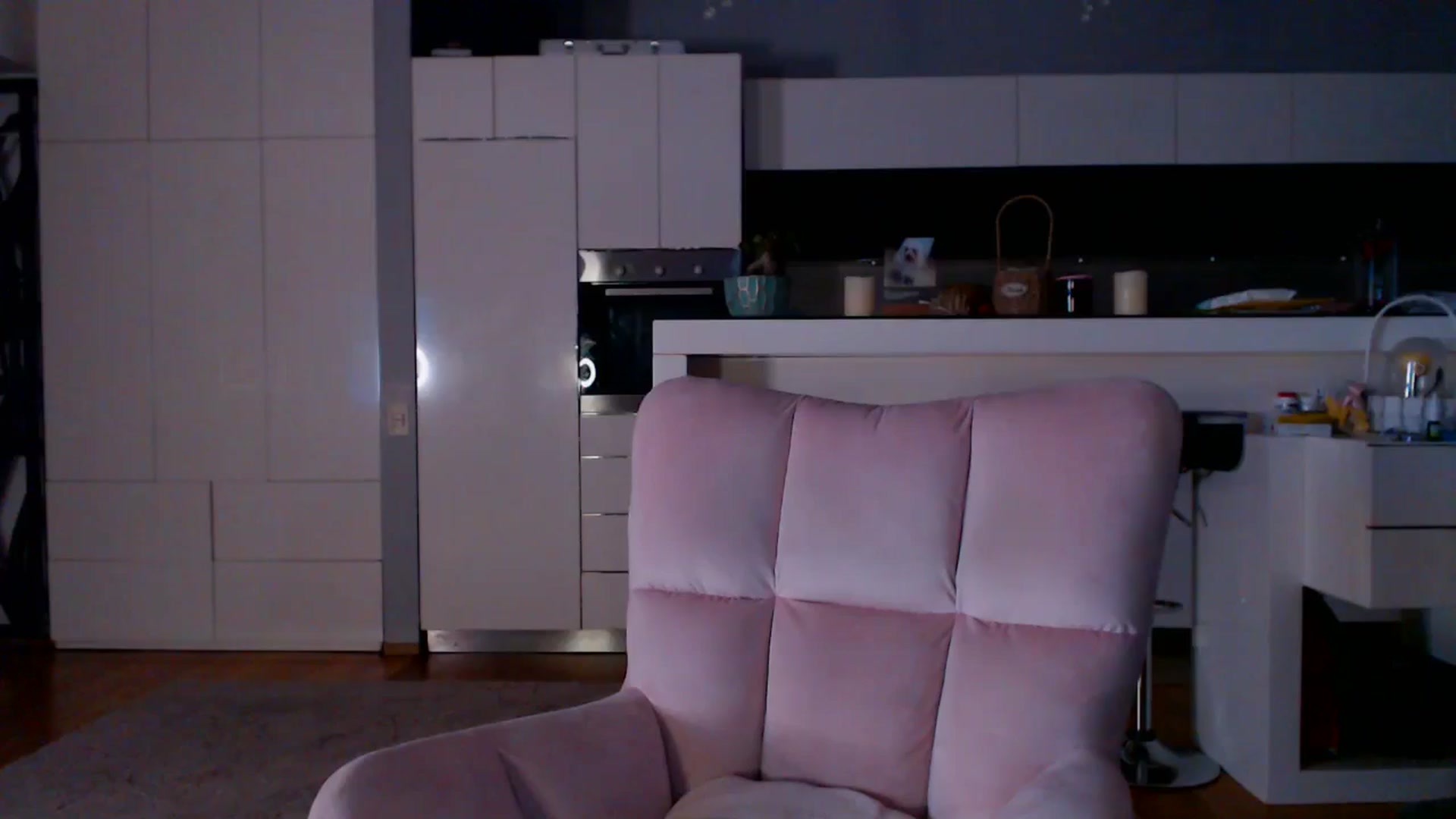 D_y_y video thumbnail