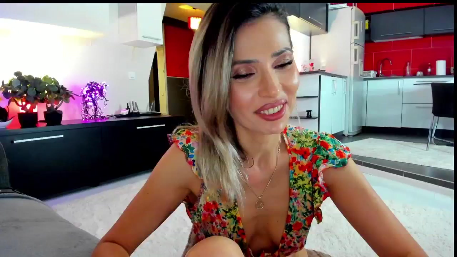 SmileyTinaa video thumbnail
