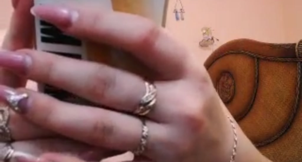 Gray_Emma video thumbnail