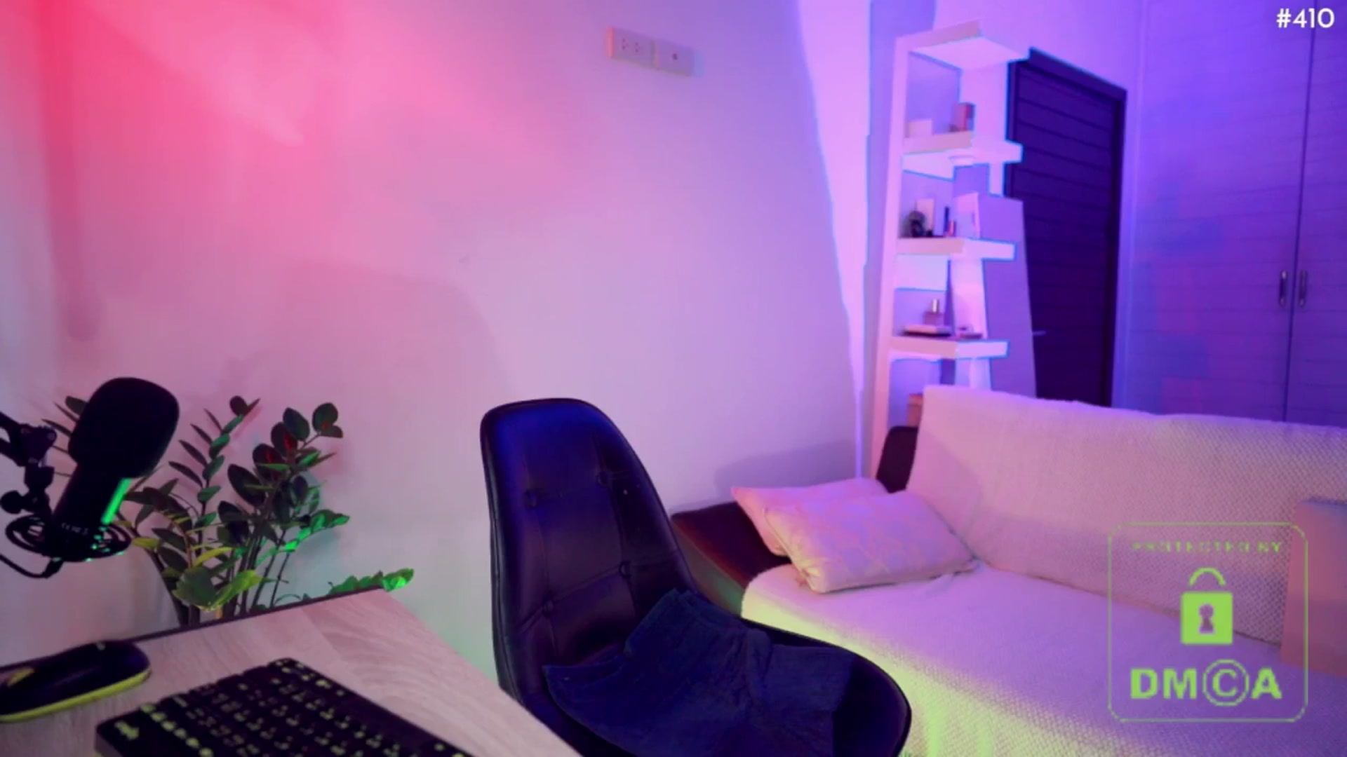 AddictsQueen video thumbnail