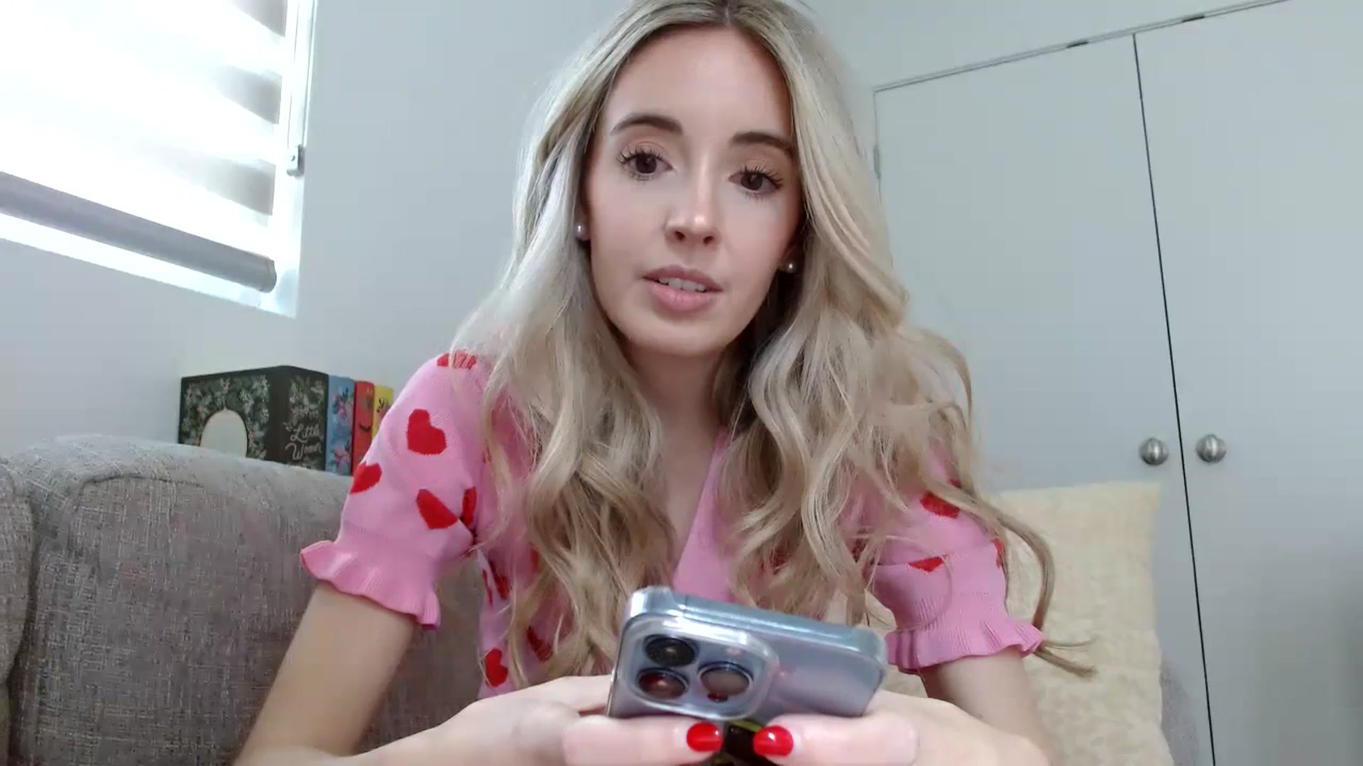 Vegansoda's live show on 02/19/2024 at MyFreeCams