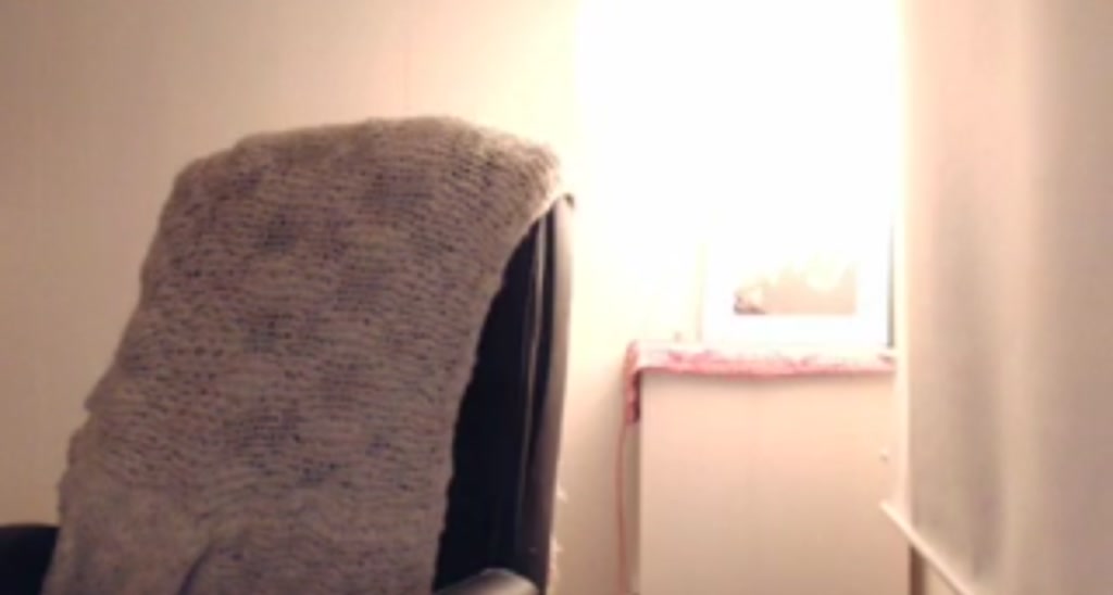 Bee_la video thumbnail