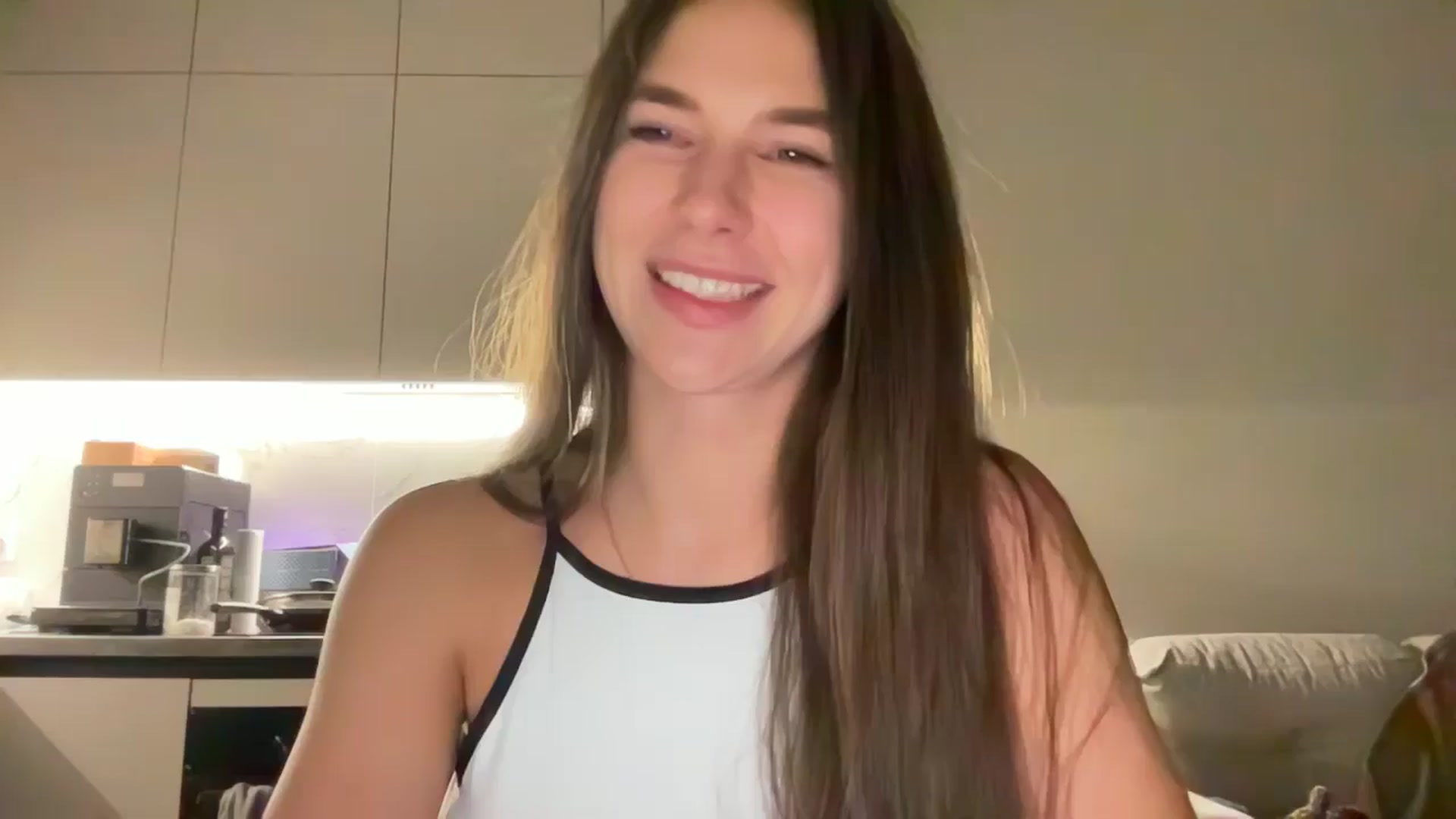 kissfreeze video thumbnail