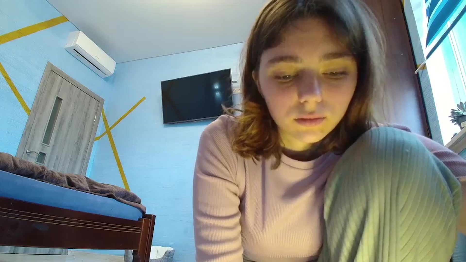 Hot_Weells video thumbnail