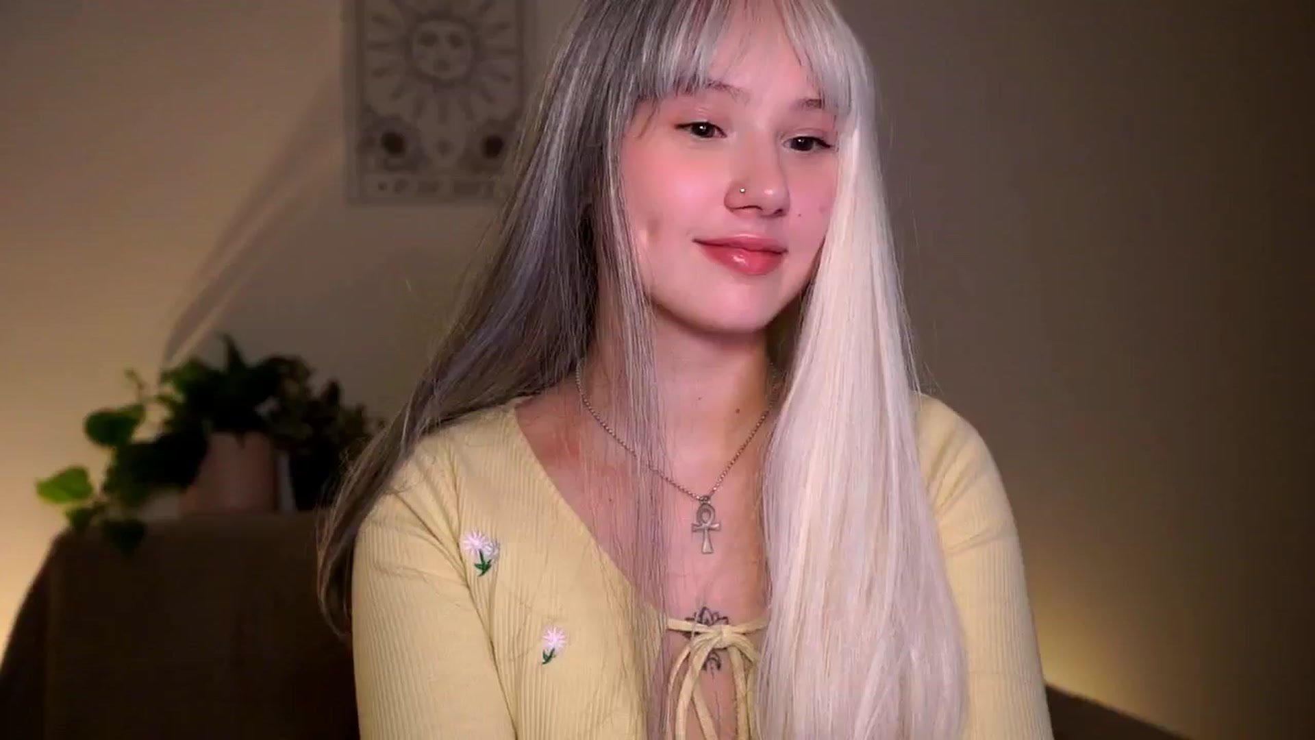 FoxyLovesYouu video thumbnail