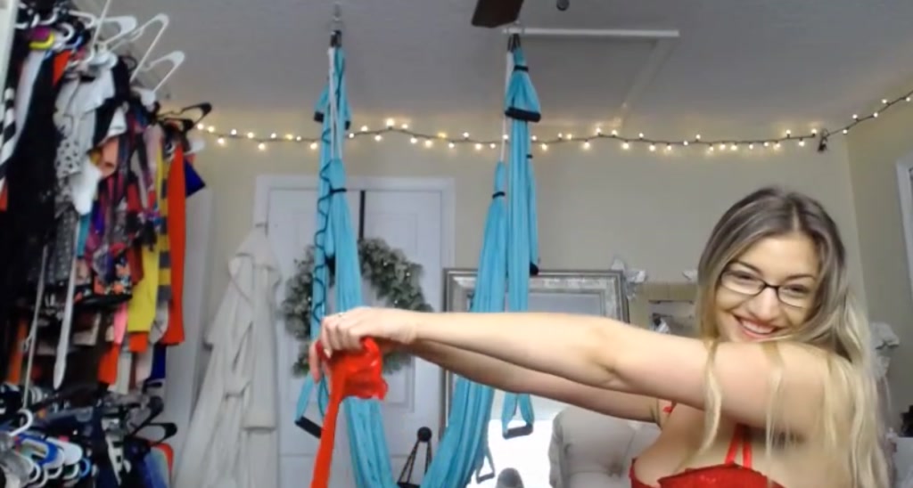 Skye_Evans_ video thumbnail