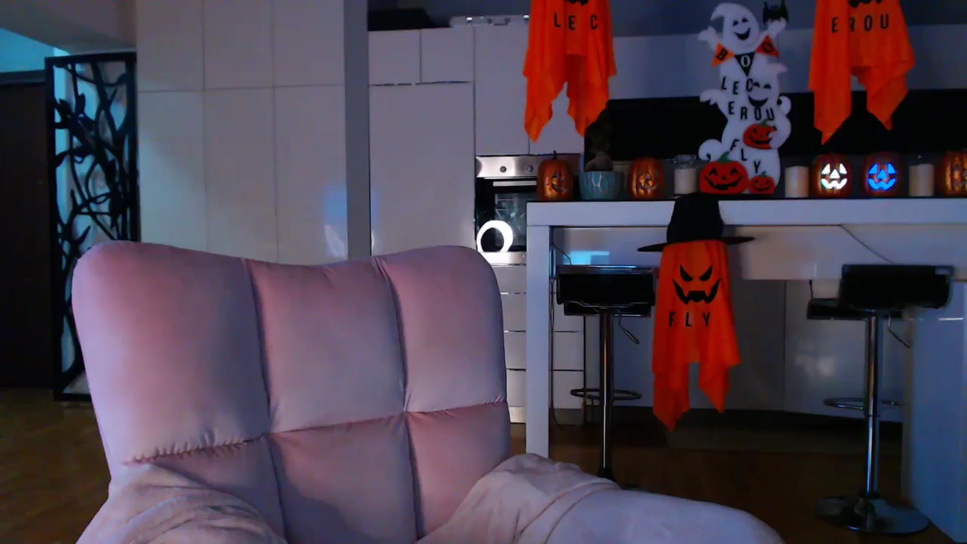 D_y_y video thumbnail