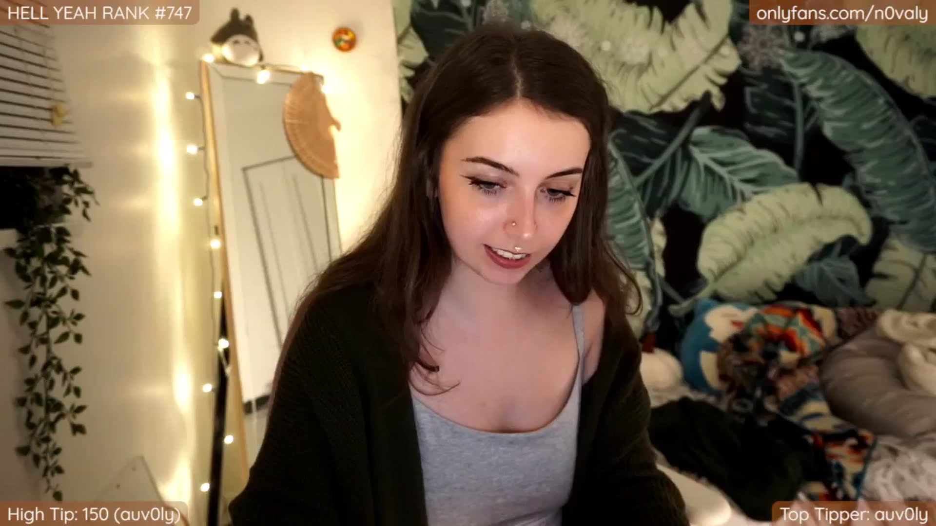N0valy video thumbnail
