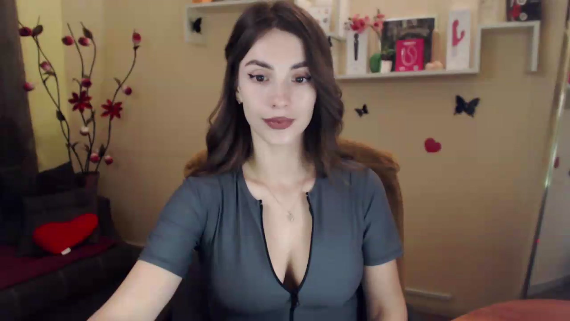 MiaRoony video thumbnail