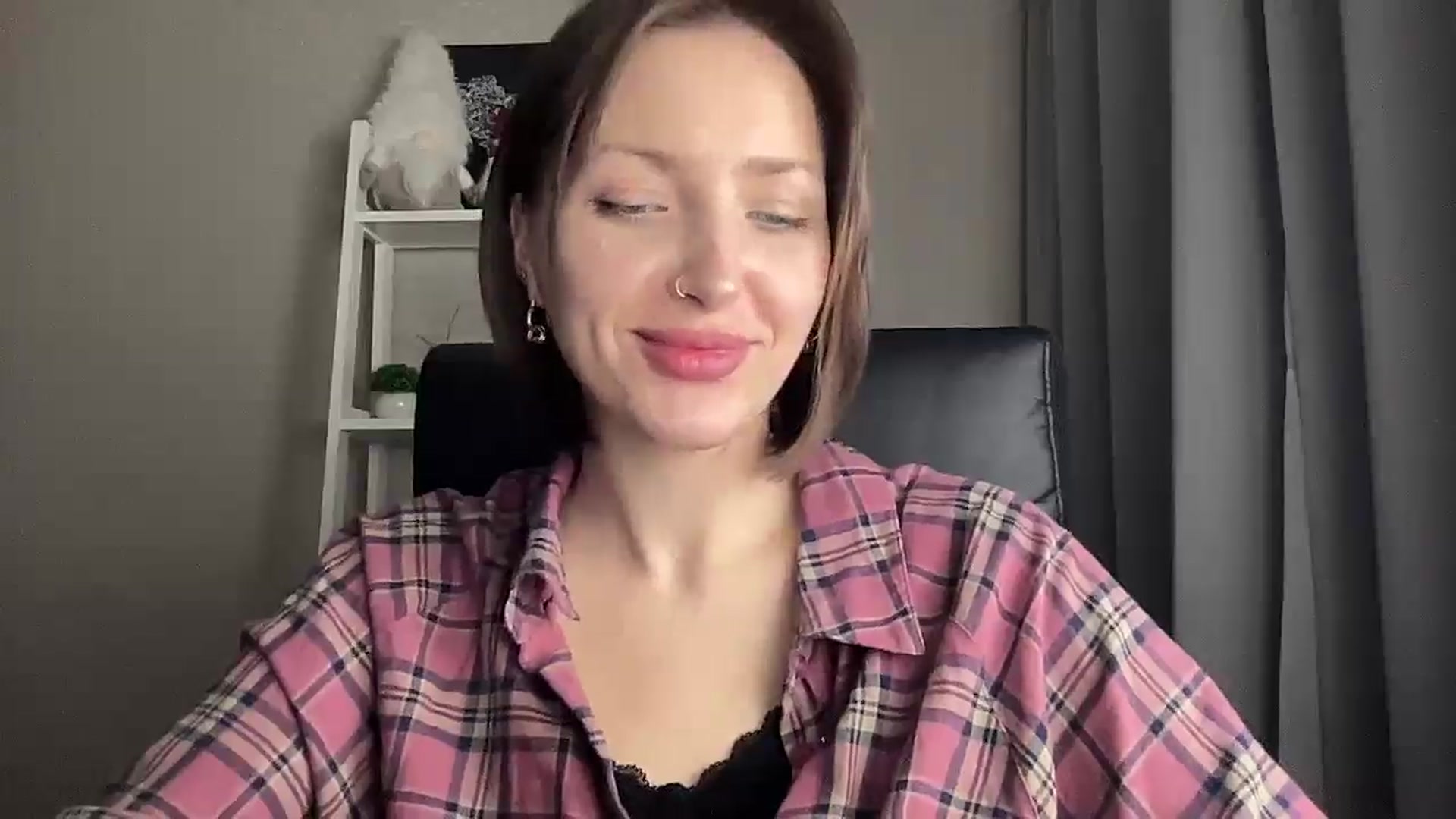 Di_Pearl video thumbnail