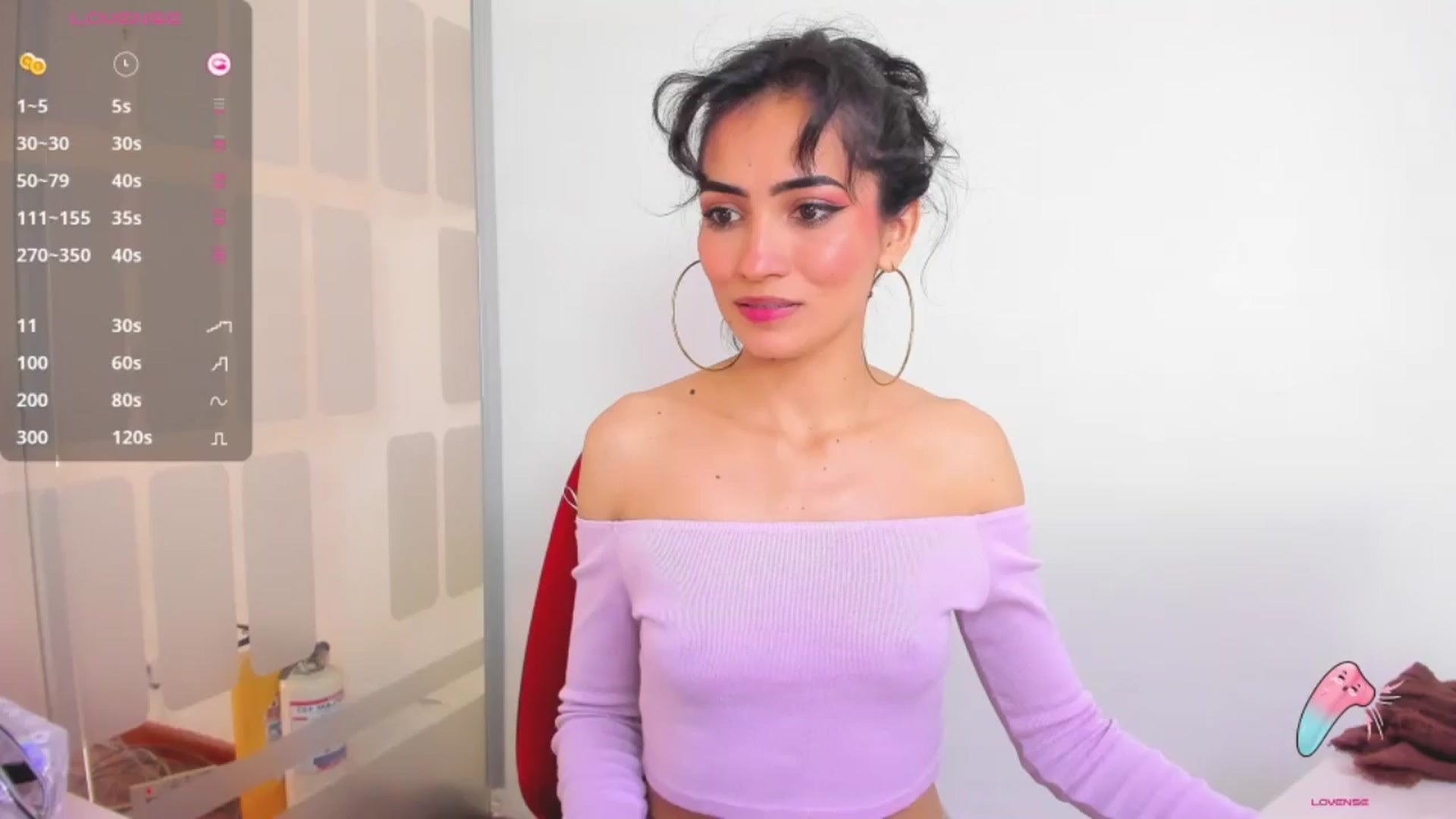 HannaClohes video thumbnail