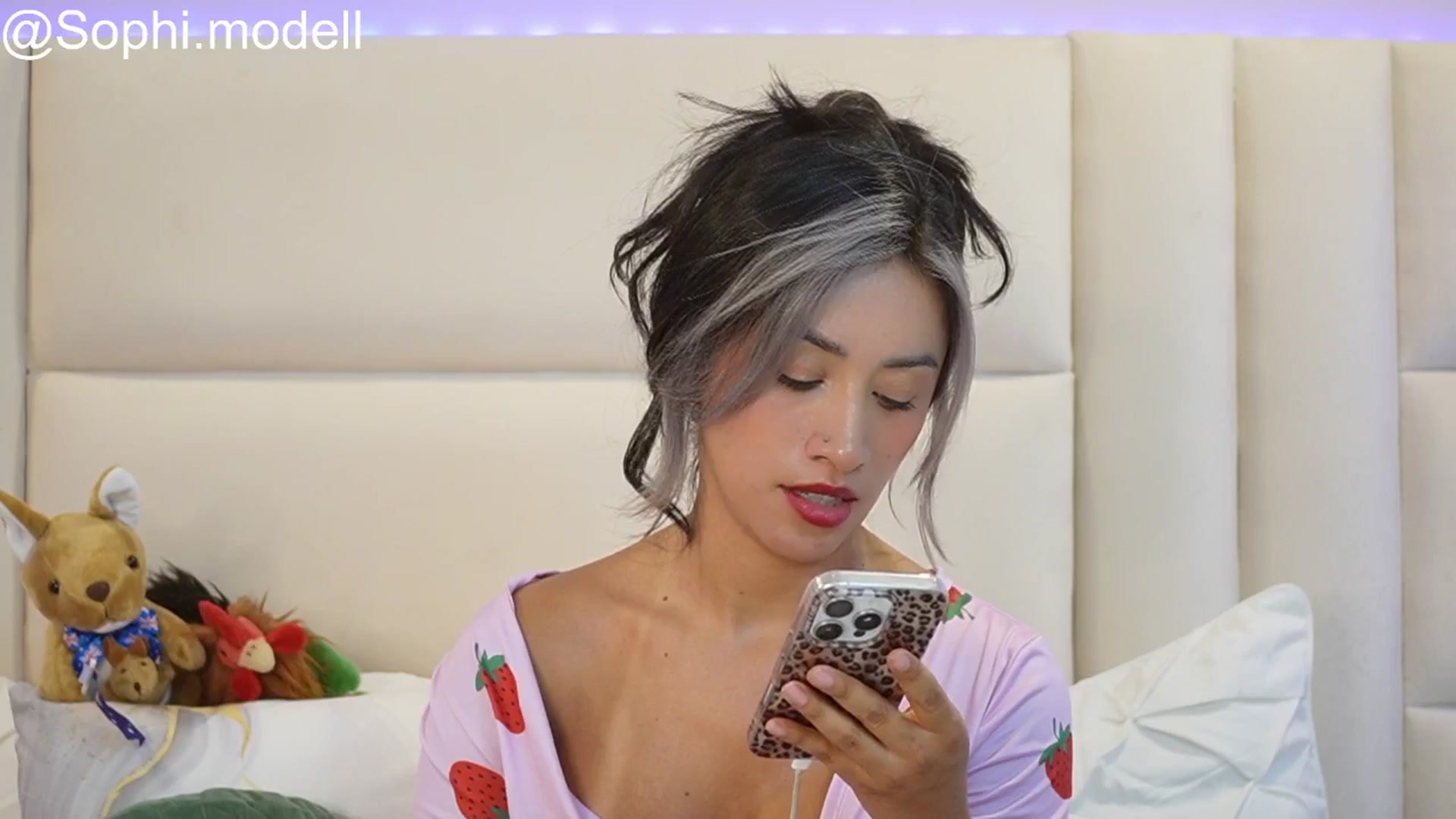 SophieBecker video thumbnail
