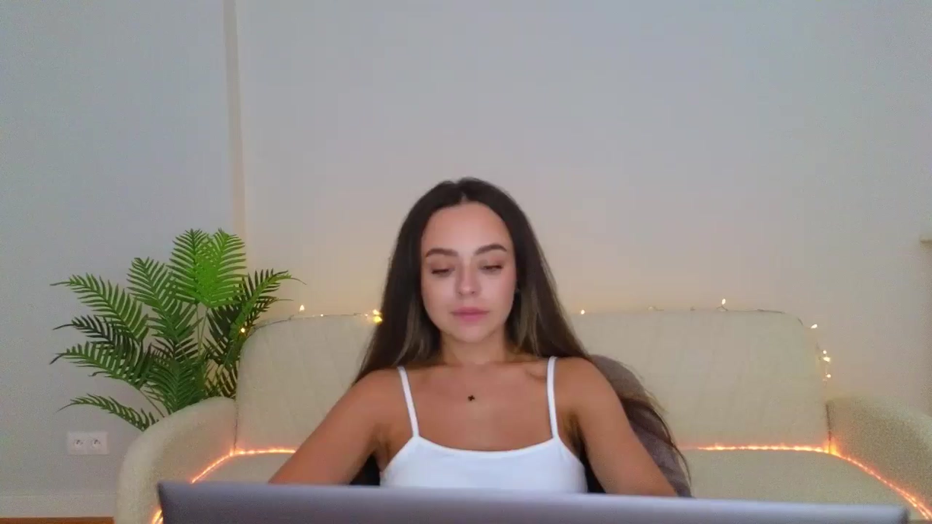 Mialicious video thumbnail