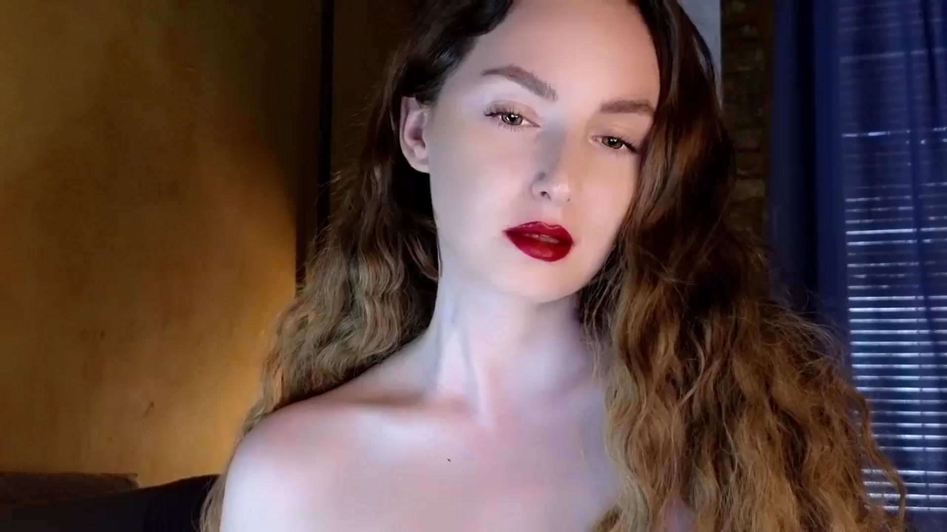 Red_Lips_Girl video thumbnail