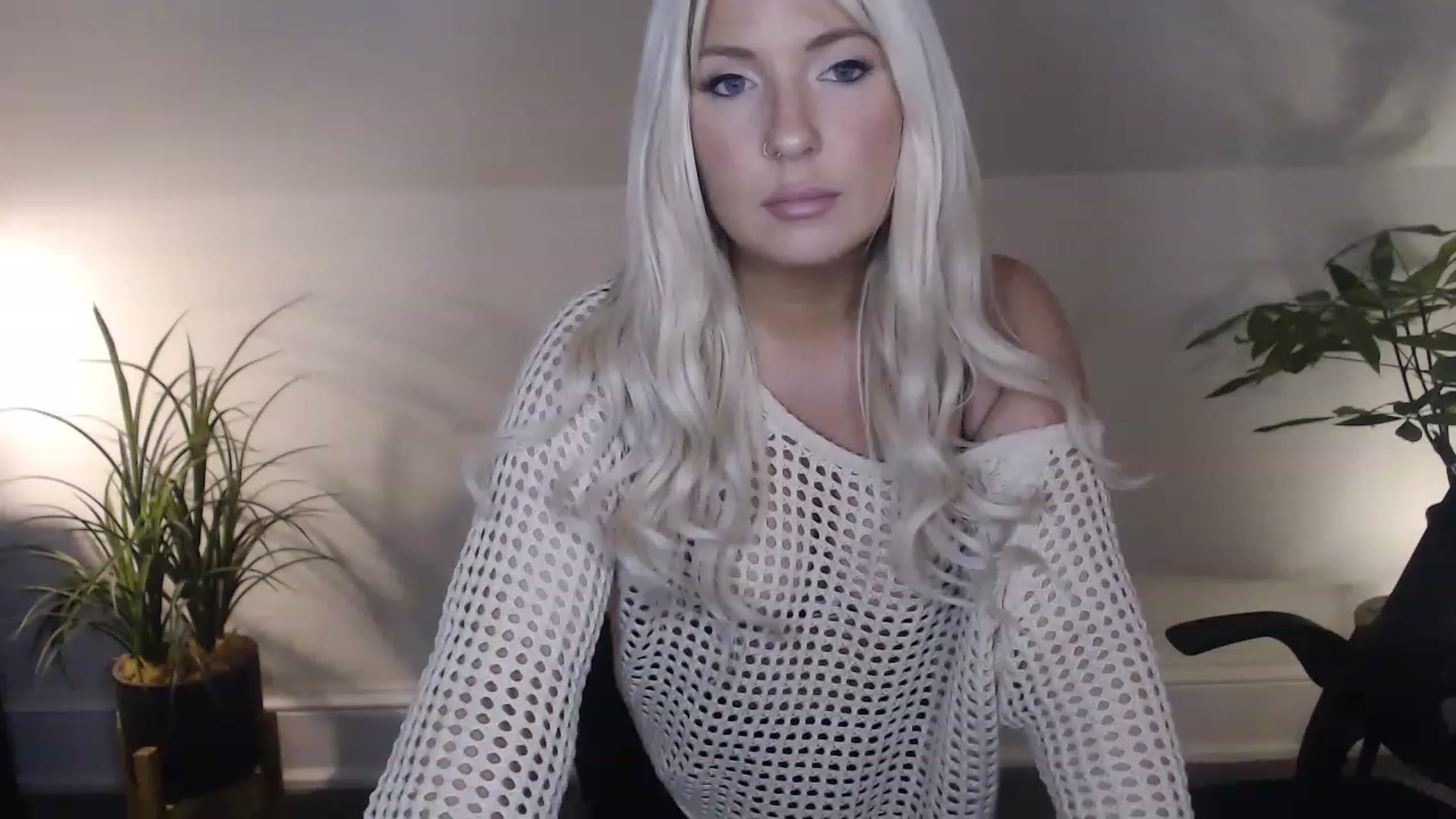 xx_scarlett video thumbnail