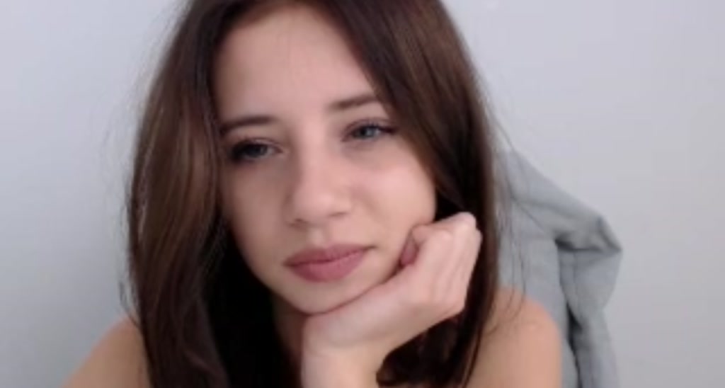 Brunetegirl_ video thumbnail
