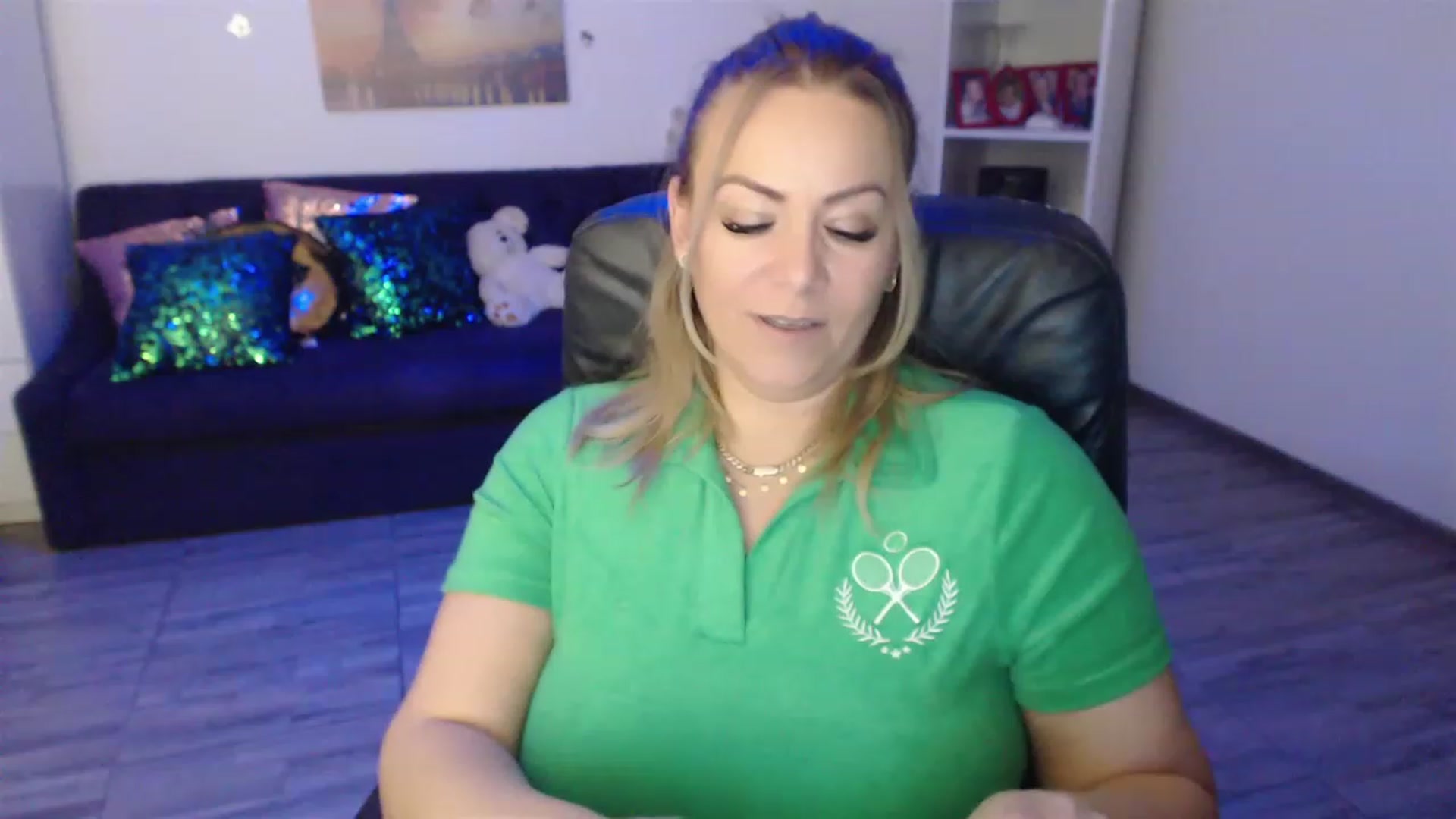 A_baby_Boo video thumbnail