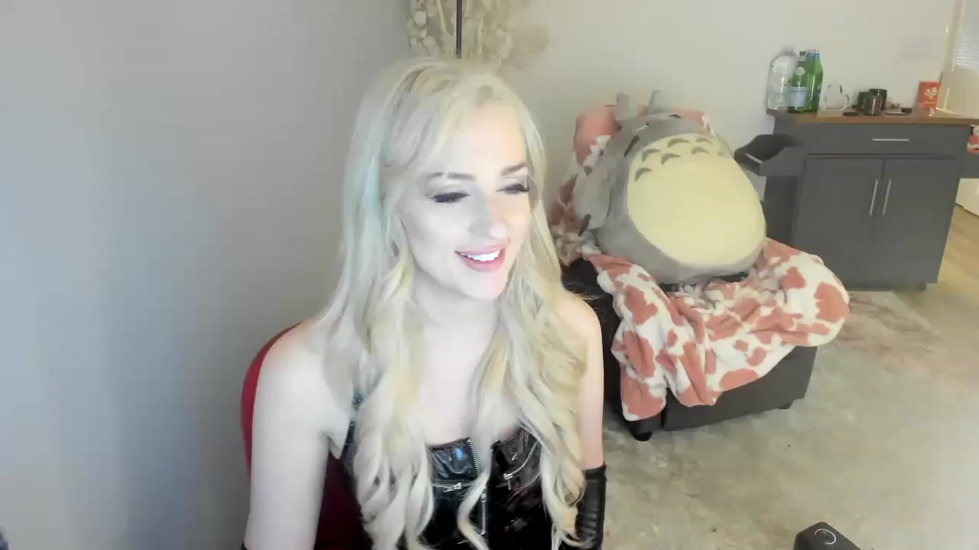 HoldMyGfruit video thumbnail