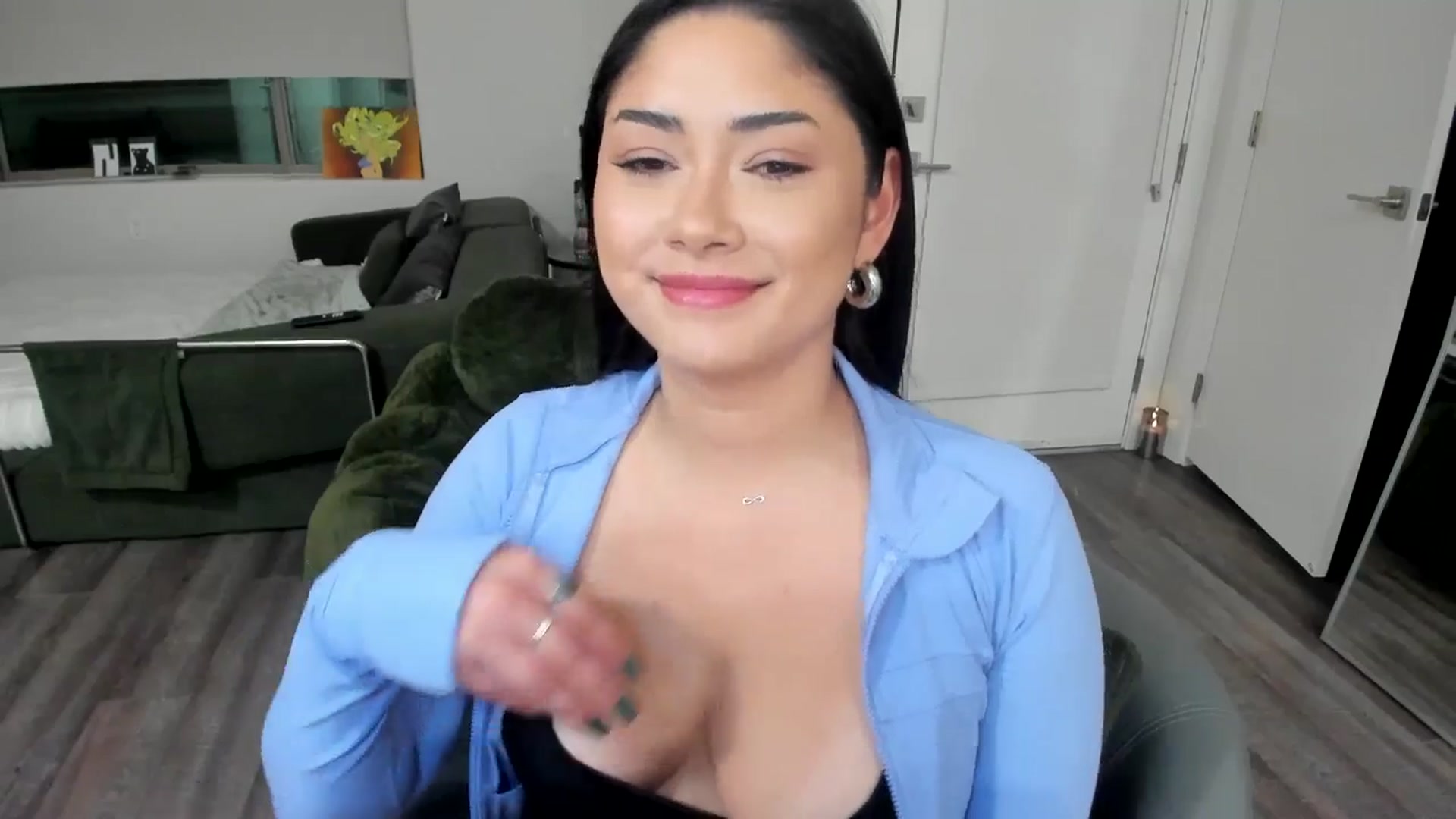 YourGoddessLu video thumbnail