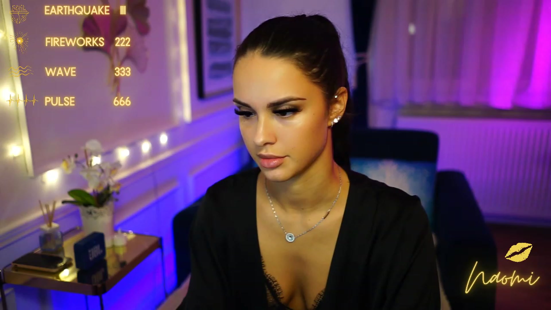 cinnabellee video thumbnail