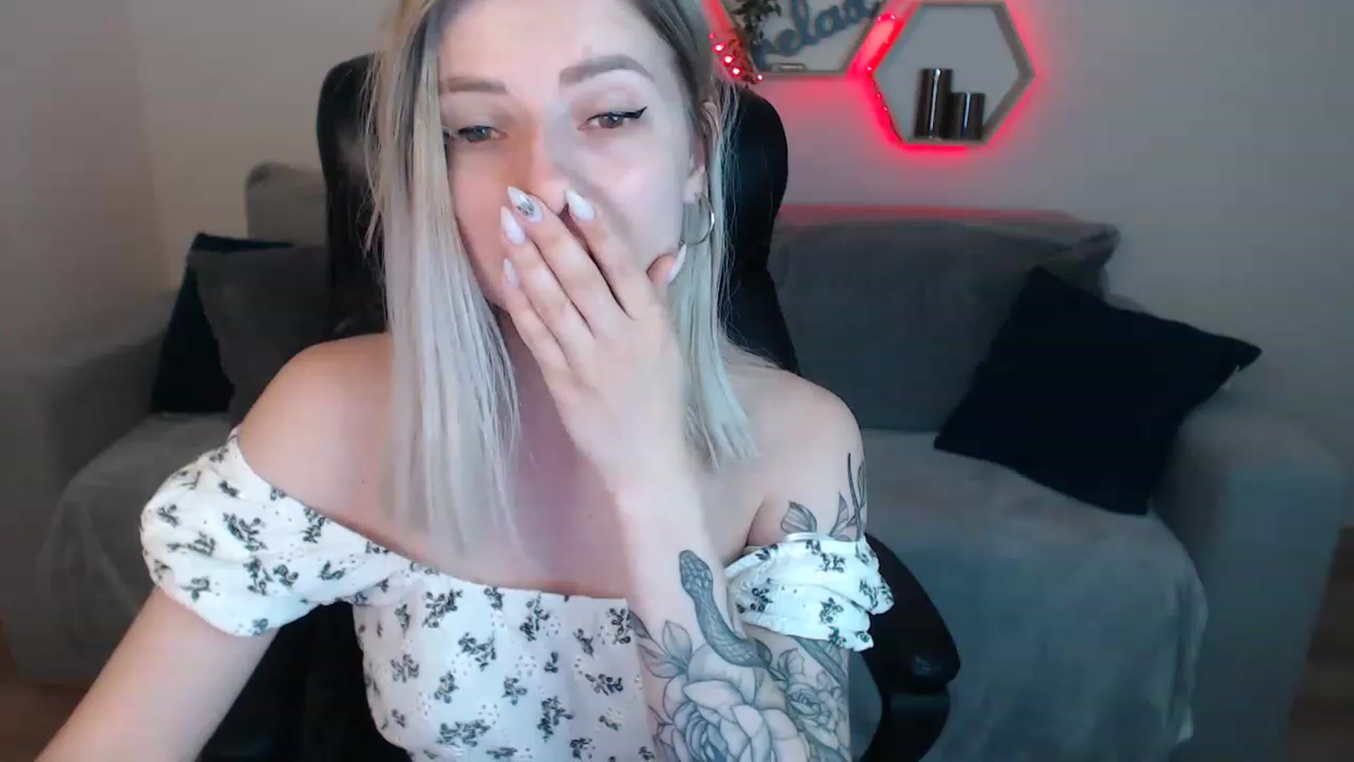 NanaFox video thumbnail