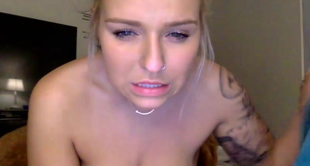 KissMyTitsPls video thumbnail