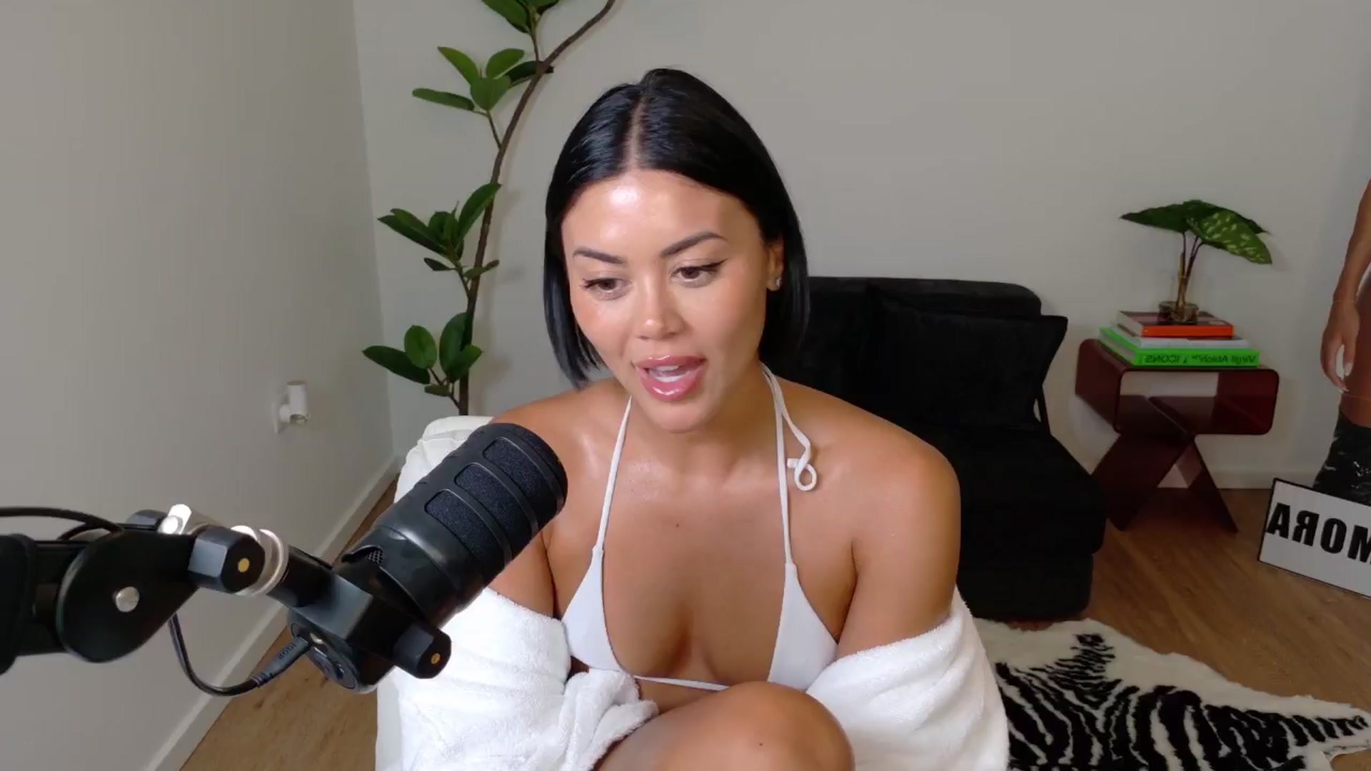 alexzamora video thumbnail