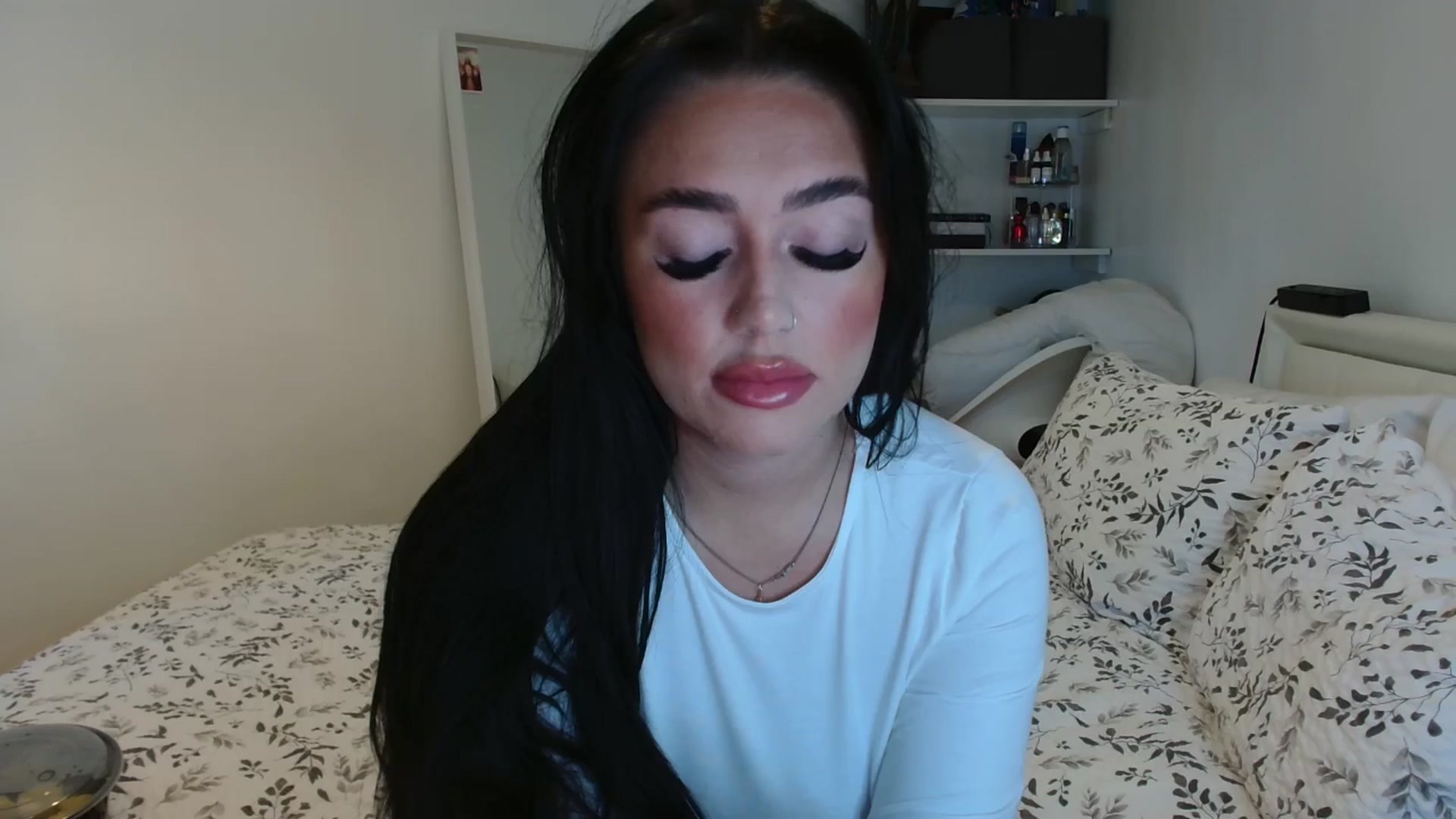 ElleBloom video thumbnail