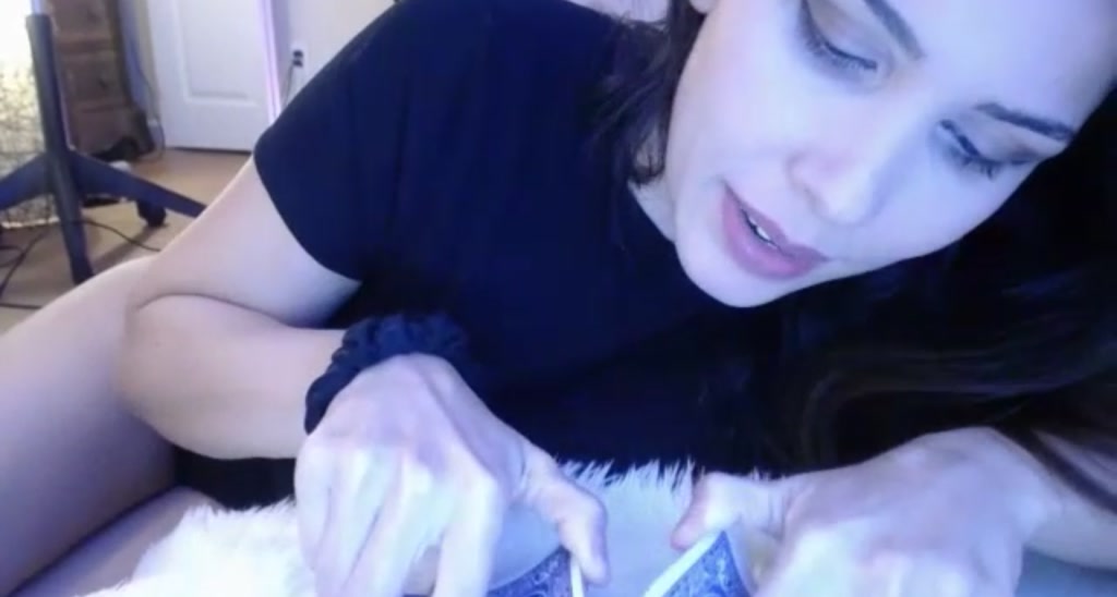 BellaBrookz video thumbnail