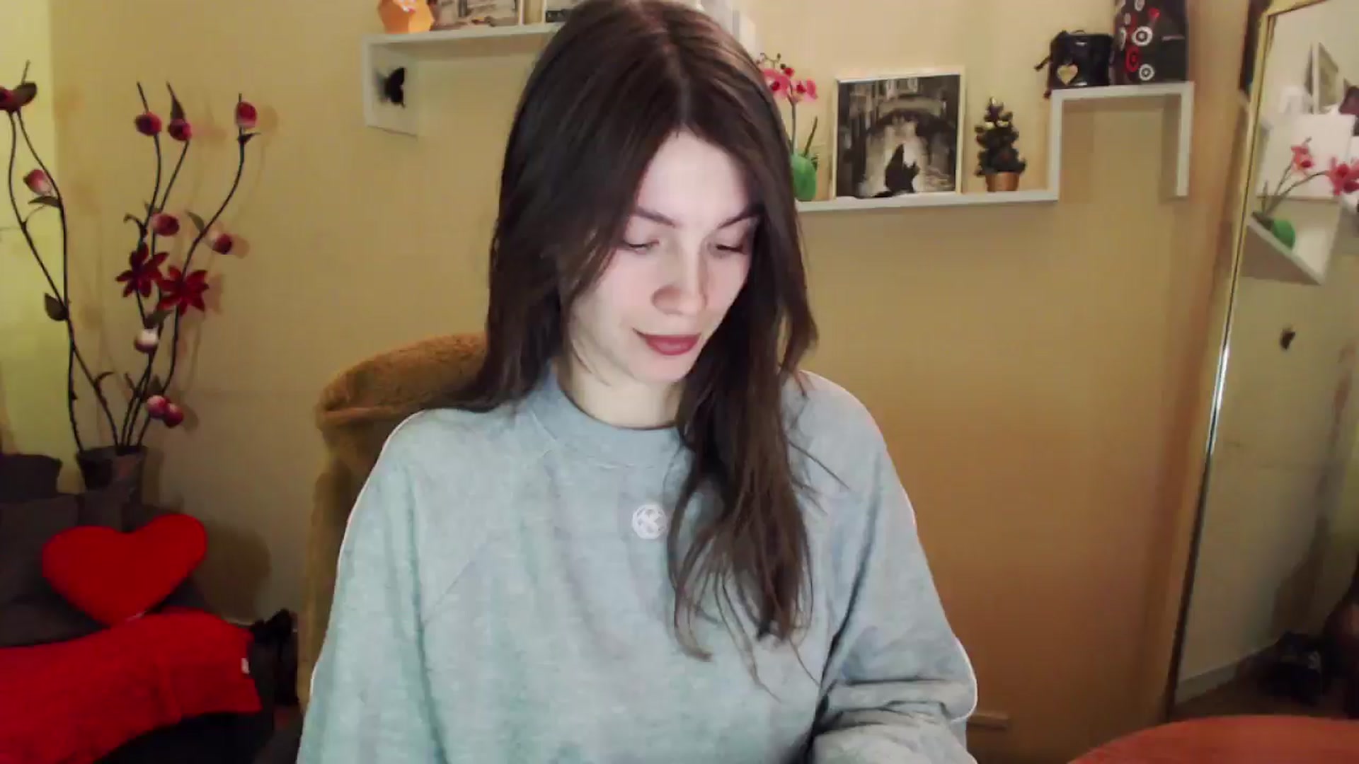 MiaRoony video thumbnail