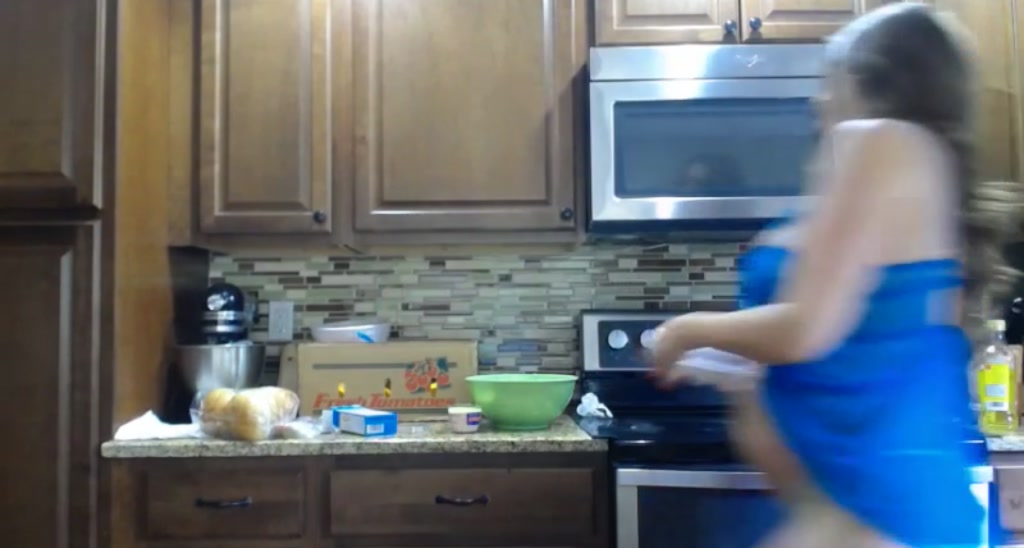 Skye_Evans_ video thumbnail