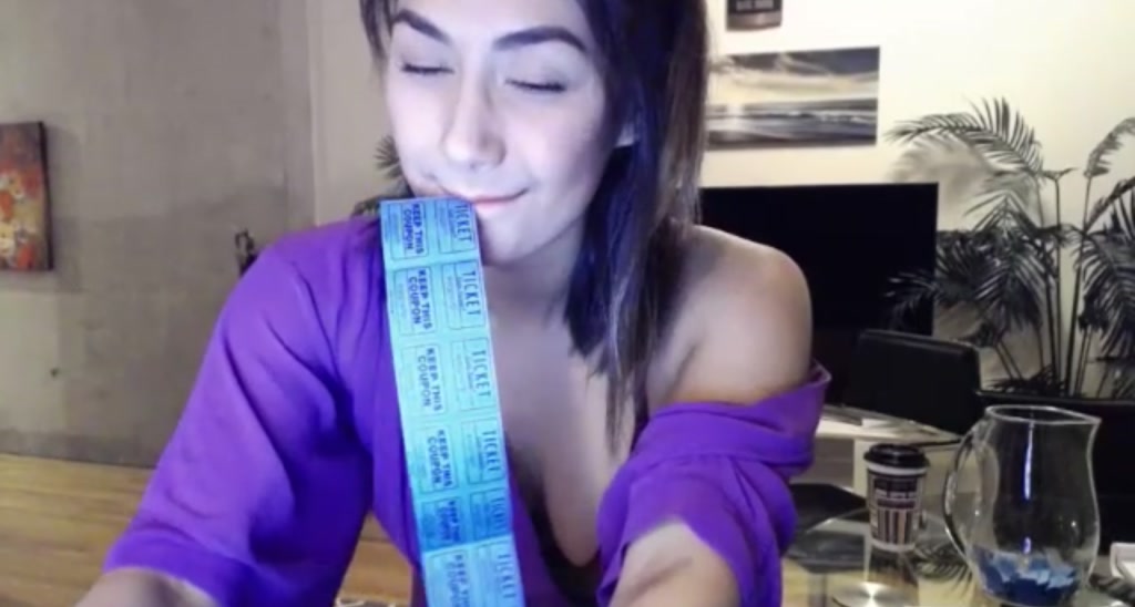 AliSummers video thumbnail