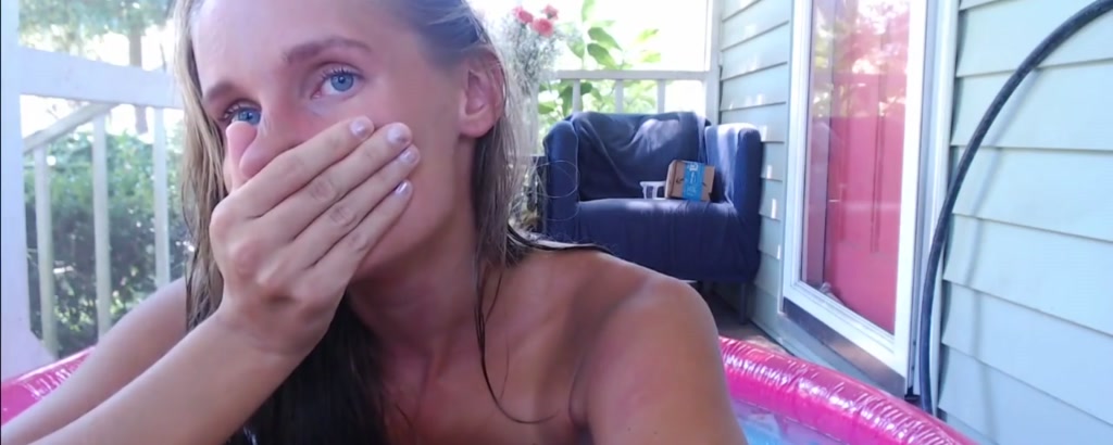 ella_xo video thumbnail
