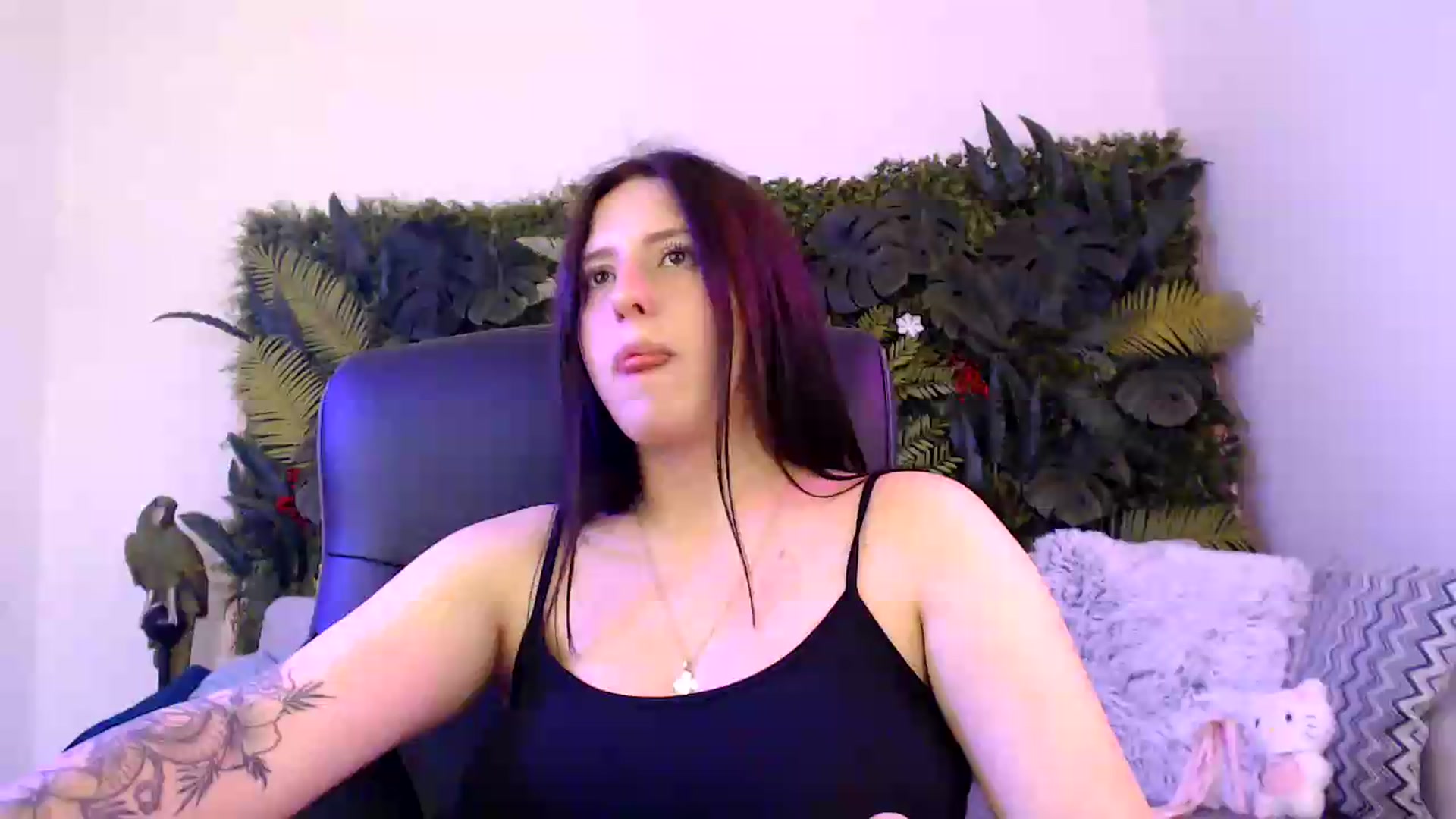 HoneyLeya video thumbnail